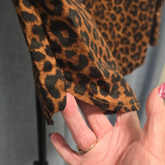 Talbots Brown and Black Animal Print Shirt - Picture 13 of 14